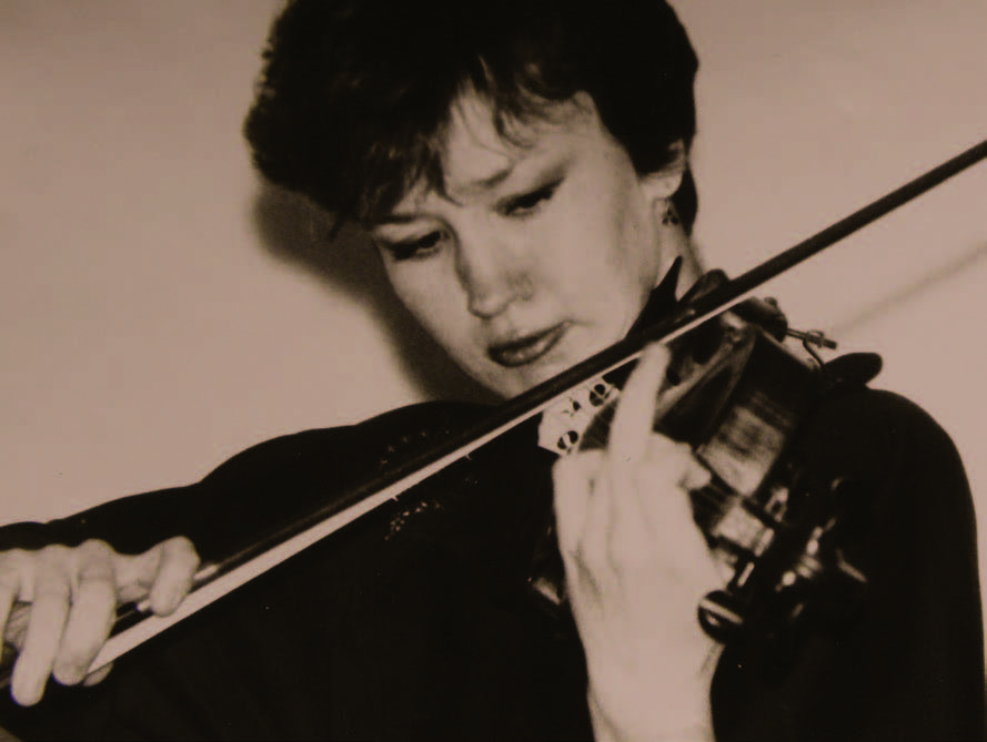Nina Pissareva Zymbalist (violin)
