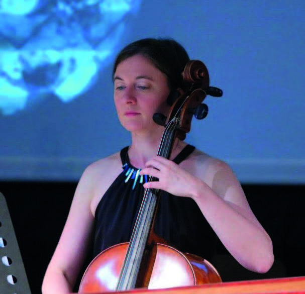 Poppy Walshaw (Baroque cello)